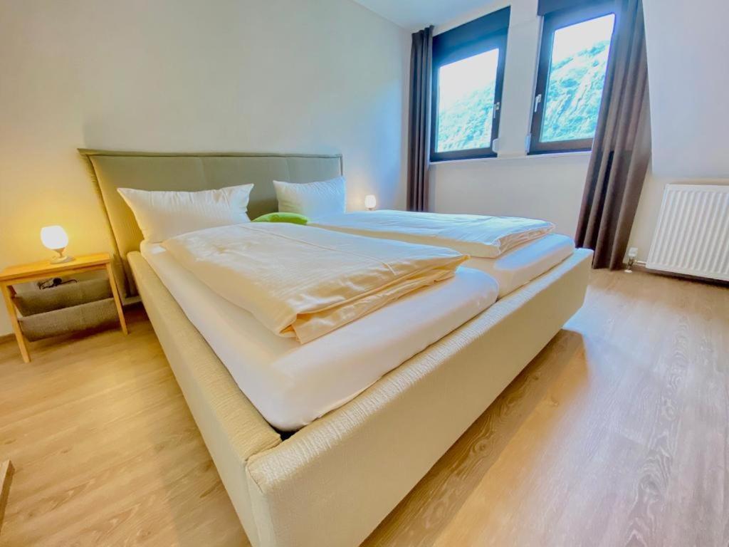 Pension / Ferienwohnungen Scheid Kestert Экстерьер фото
